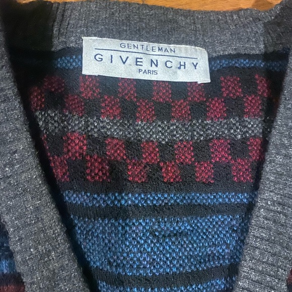 GIVENCHY VTG WOOL Frm ITALY ORIENTAL Sweater RARE - Picture 10 of 11